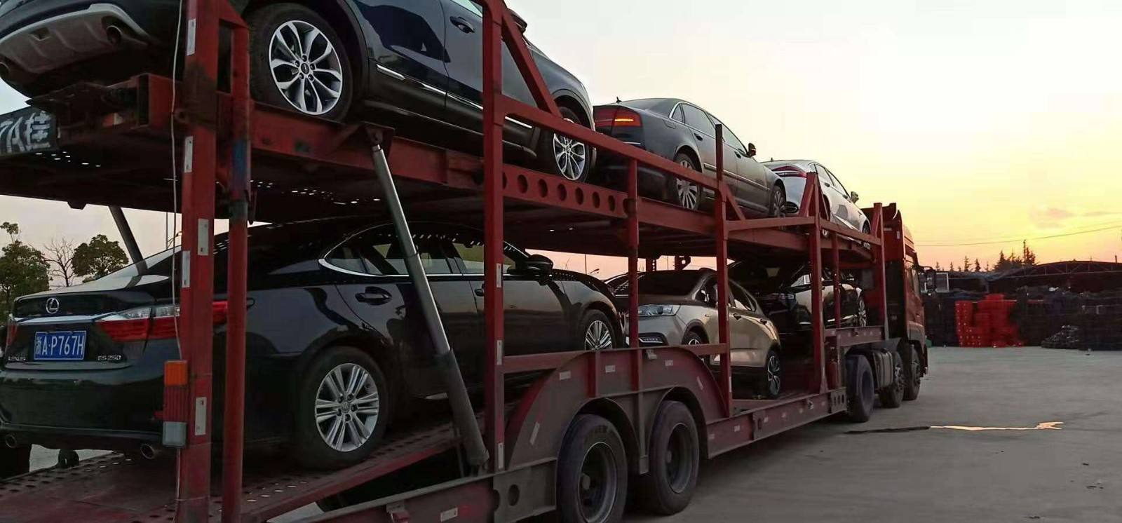 小轎車托運(yùn)前是否要購買車輛托運(yùn)保險